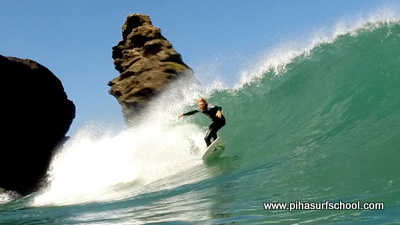 Technical surf coaching for beginners and competitors at Surf